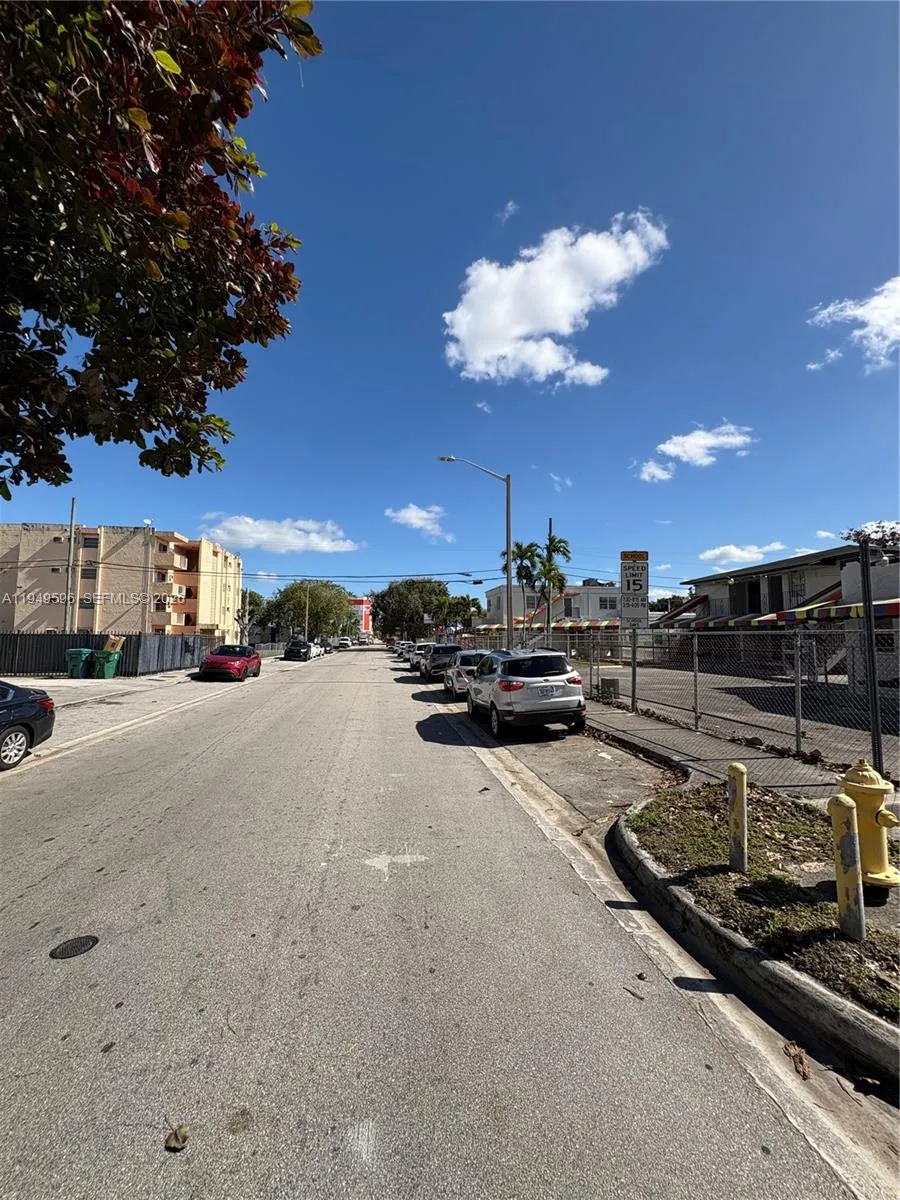 2341 Sw 9th St, Miami, Florida 33135, Miami, Florida 33135, ,Residential Income,For Sale,2341 Sw 9th St, Miami, Florida 33135,A11949596