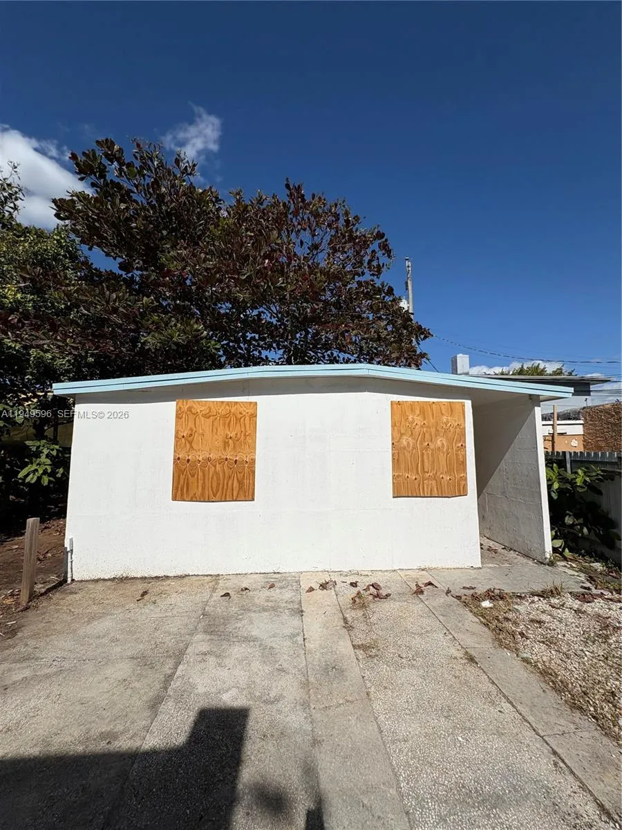 2341 Sw 9th St, Miami, Florida 33135, Miami, Florida 33135, ,Residential Income,For Sale,2341 Sw 9th St, Miami, Florida 33135,A11949596