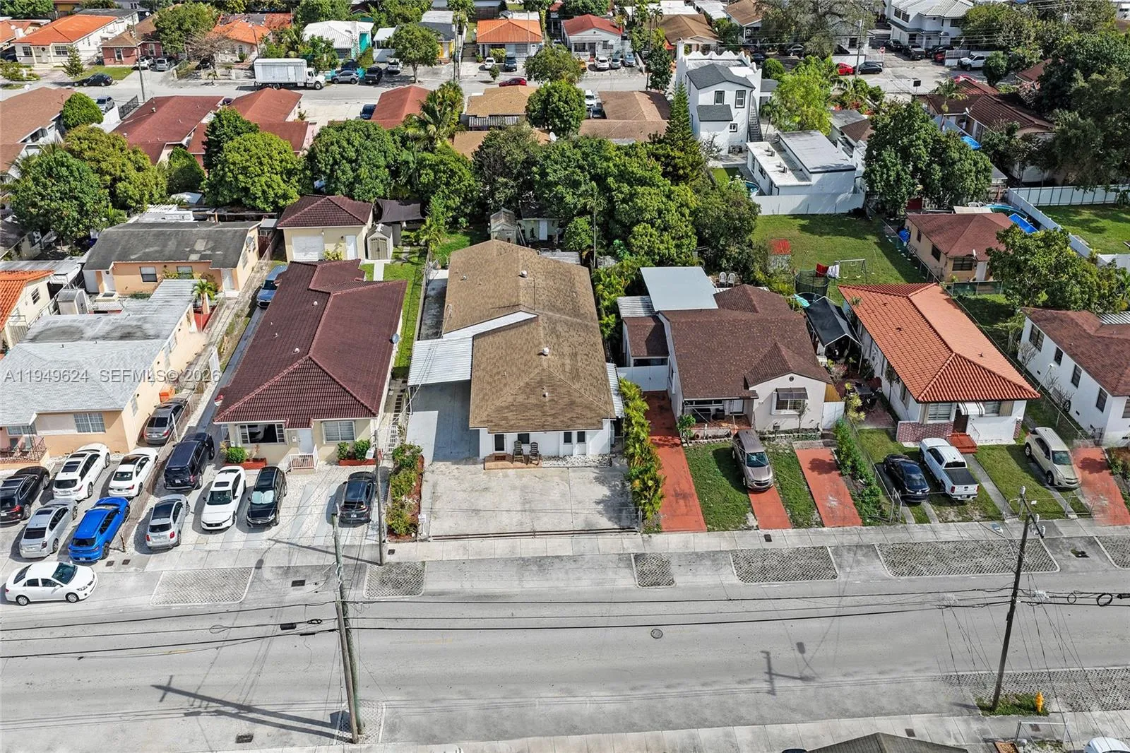 901 Nw 34th Ave, Miami, Florida 33125, Miami, Florida 33125, ,Residential Income,For Sale,901 Nw 34th Ave, Miami, Florida 33125,A11949624