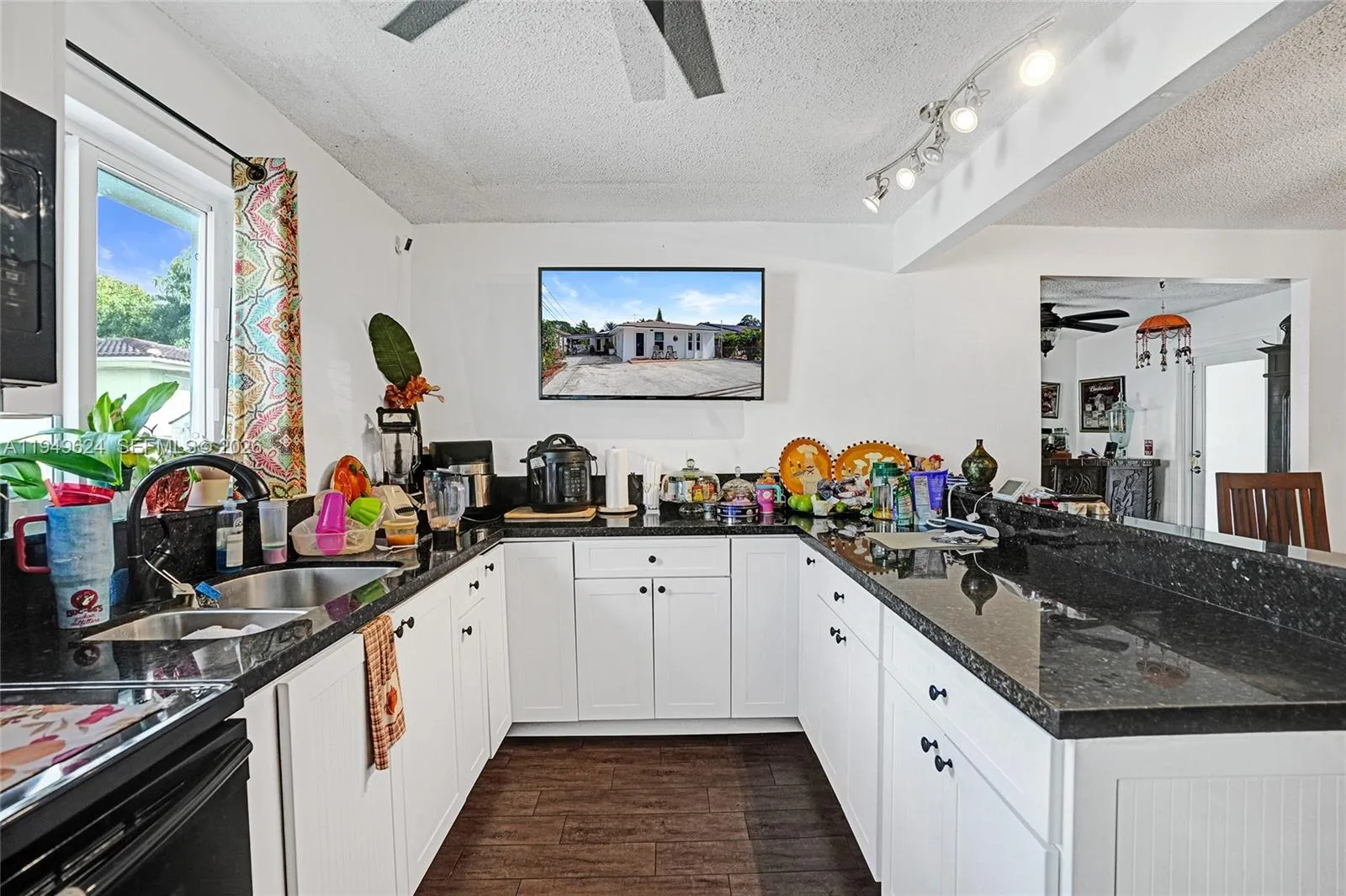 901 Nw 34th Ave, Miami, Florida 33125, Miami, Florida 33125, ,Residential Income,For Sale,901 Nw 34th Ave, Miami, Florida 33125,A11949624