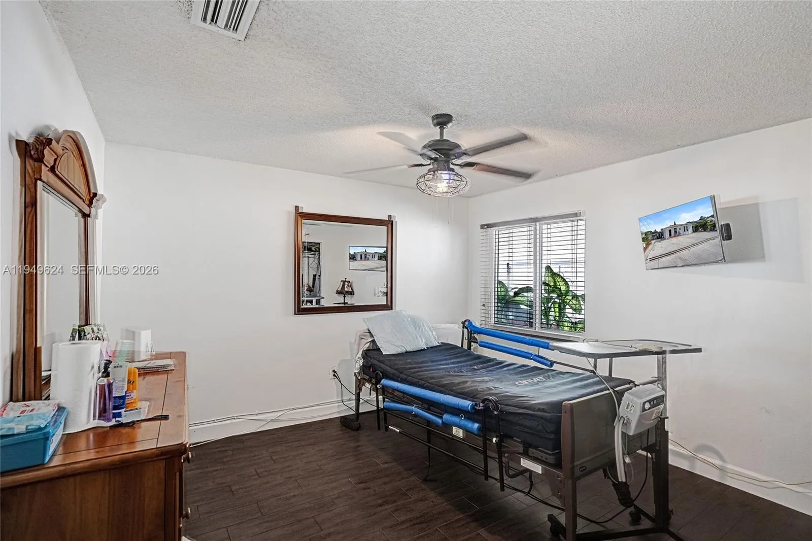 901 Nw 34th Ave, Miami, Florida 33125, Miami, Florida 33125, ,Residential Income,For Sale,901 Nw 34th Ave, Miami, Florida 33125,A11949624