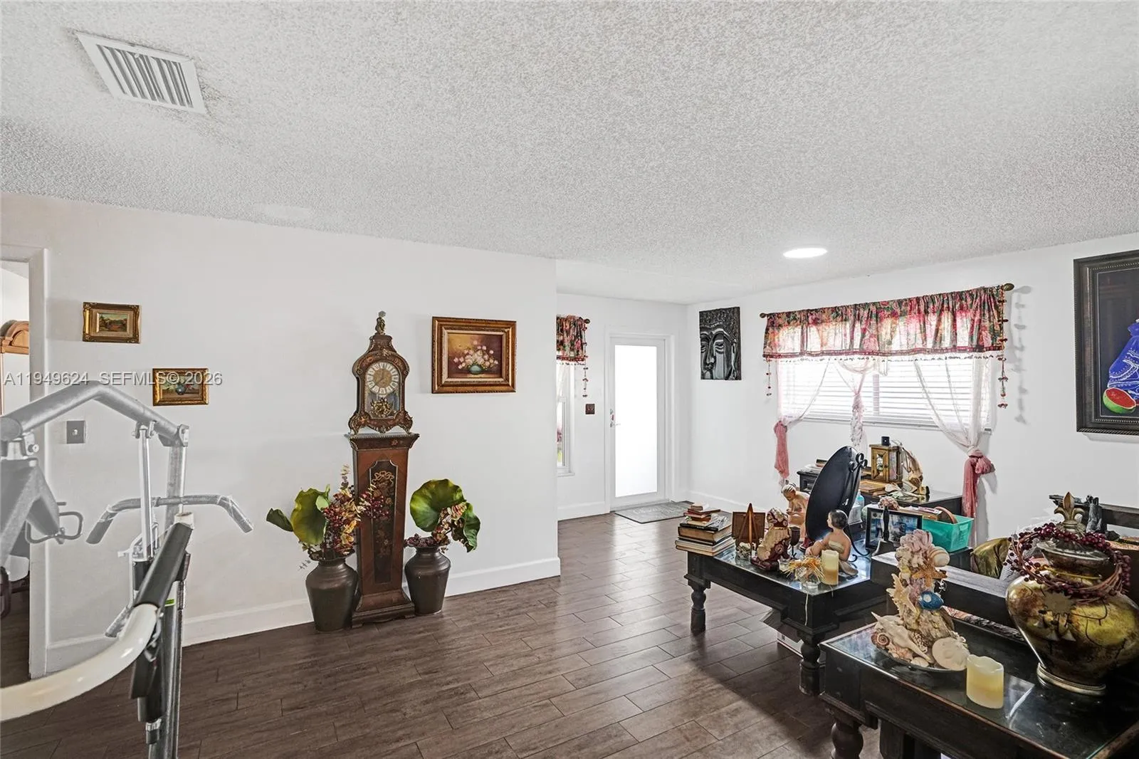 901 Nw 34th Ave, Miami, Florida 33125, Miami, Florida 33125, ,Residential Income,For Sale,901 Nw 34th Ave, Miami, Florida 33125,A11949624