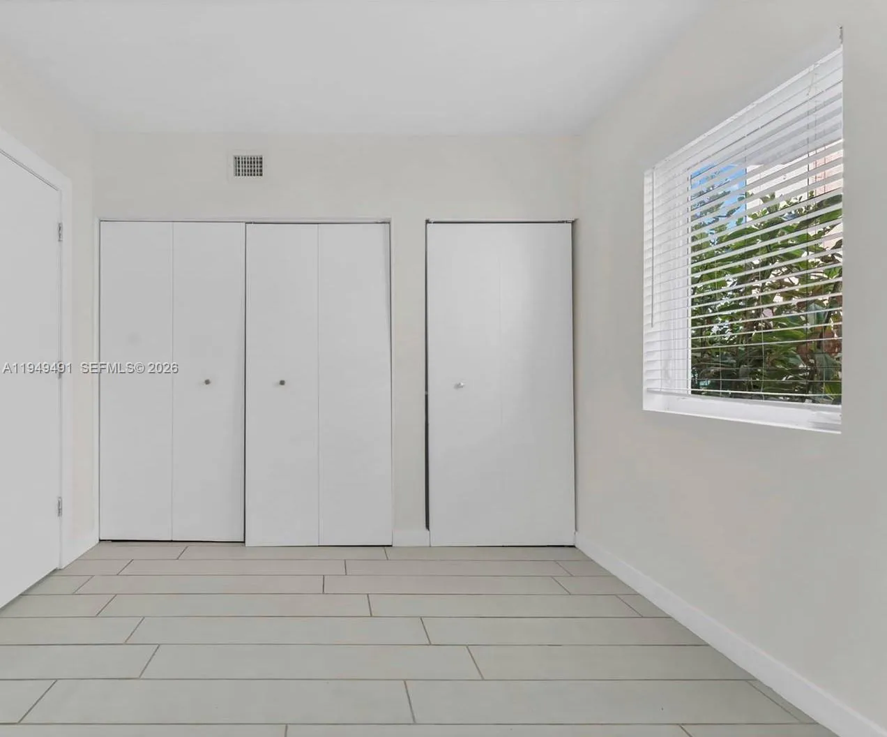 740 Meridian Ave 18, Miami Beach, Florida 33139, Miami Beach, Florida 33139, 1 Bedroom Bedrooms, ,1 BathroomBathrooms,Residential Lease,For Rent,740 Meridian Ave 18, Miami Beach, Florida 33139,A11949491