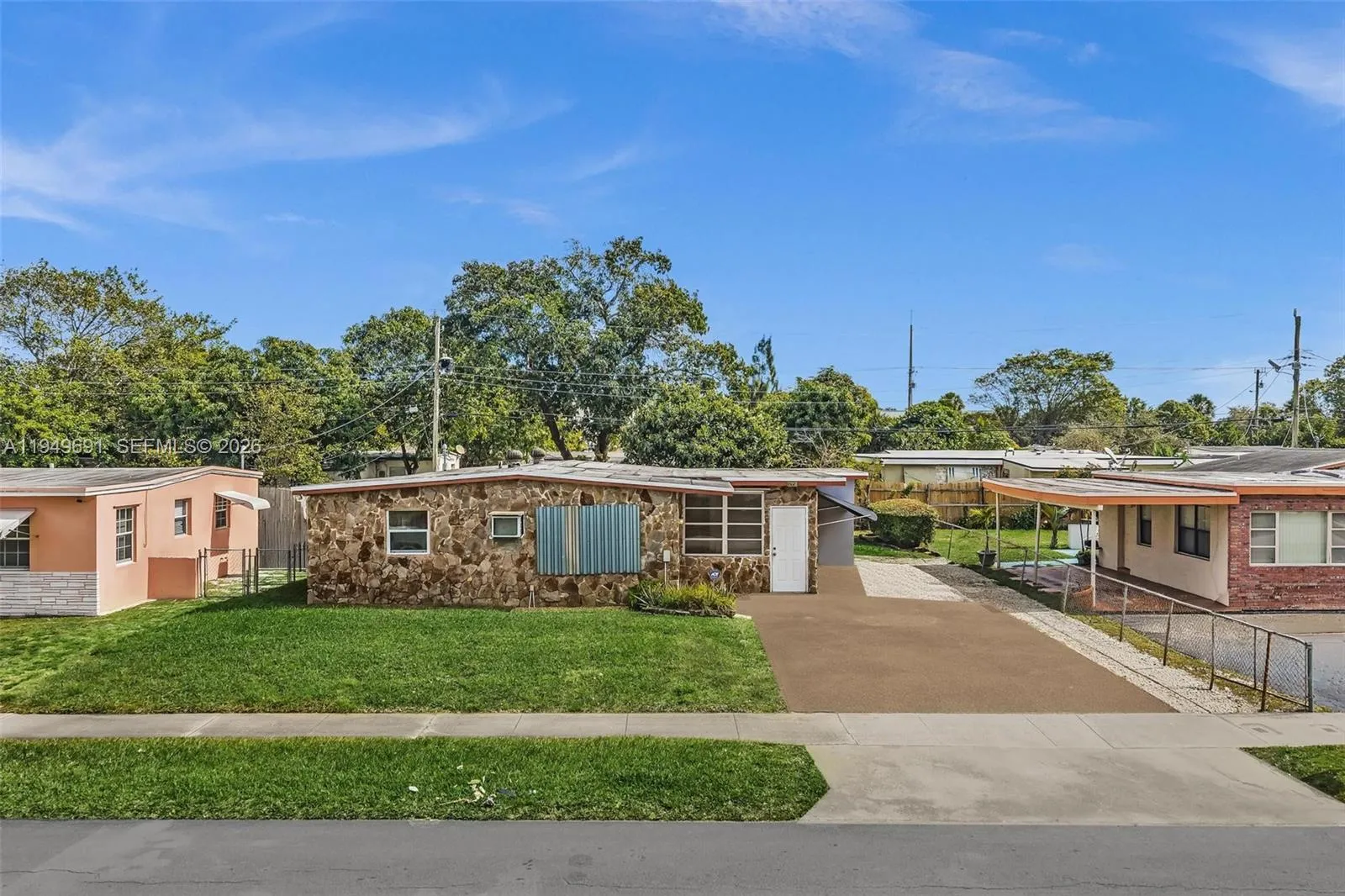 1824 Nw 25th Ave, Fort Lauderdale, Florida 33311, Fort Lauderdale, Florida 33311, 3 Bedrooms Bedrooms, ,1 BathroomBathrooms,Residential,For Sale,1824 Nw 25th Ave, Fort Lauderdale, Florida 33311,A11949691