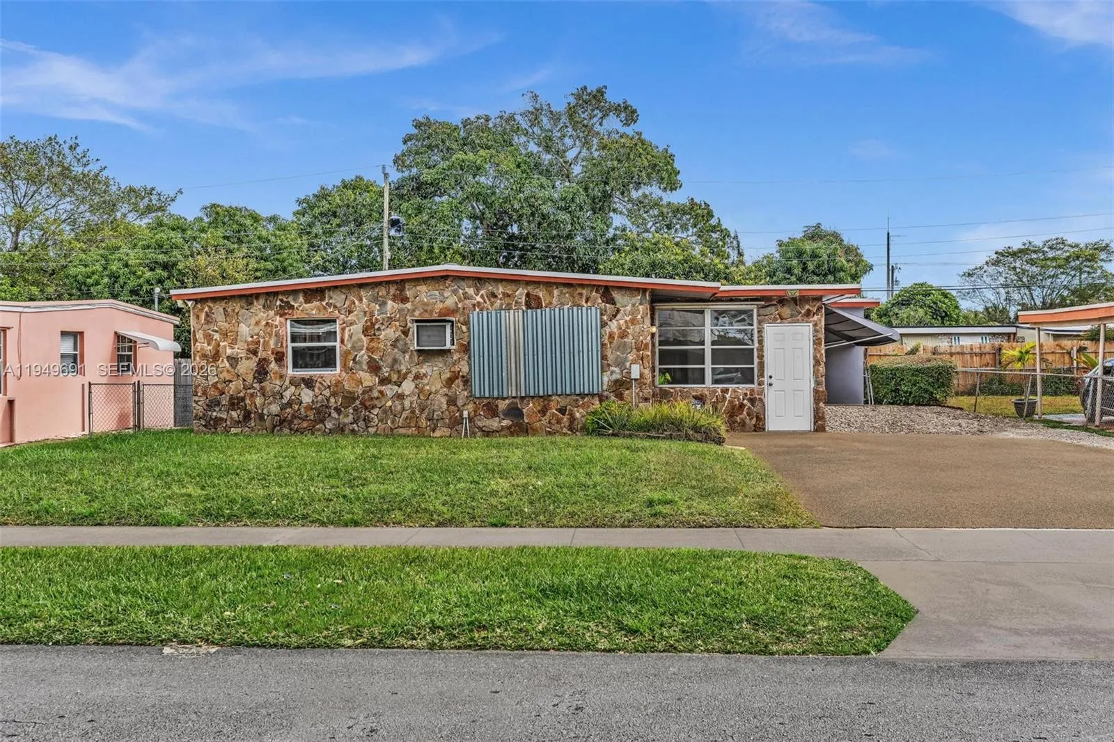 1824 Nw 25th Ave, Fort Lauderdale, Florida 33311, Fort Lauderdale, Florida 33311, 3 Bedrooms Bedrooms, ,1 BathroomBathrooms,Residential,For Sale,1824 Nw 25th Ave, Fort Lauderdale, Florida 33311,A11949691