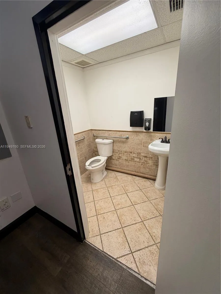 4570 Lyons Rd 105, Coconut Creek, Florida 33073, Coconut Creek, Florida 33073, ,Commercial Lease,For Rent,4570 Lyons Rd 105, Coconut Creek, Florida 33073,A11949760