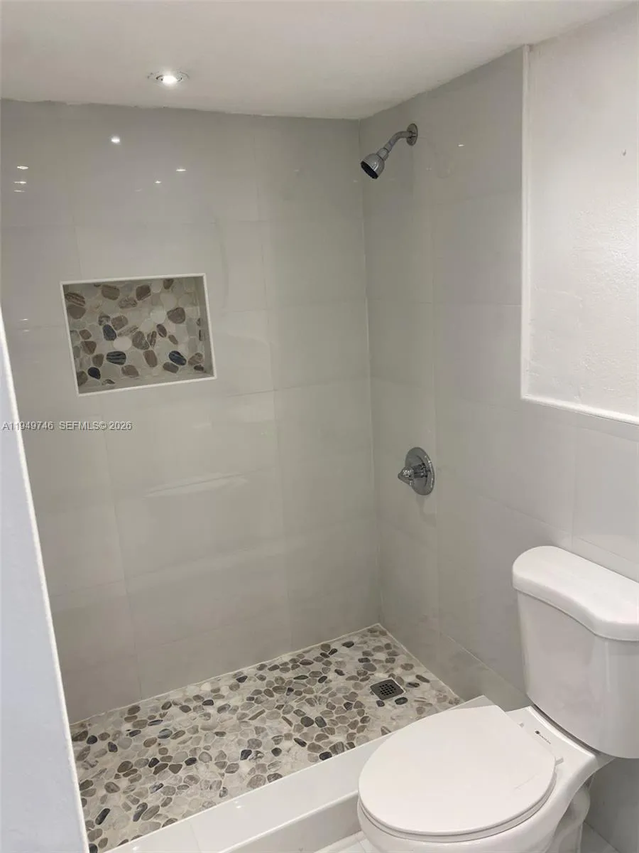8180 Geneva Ct 521, Doral, Florida 33166, Doral, Florida 33166, 1 Bedroom Bedrooms, ,1 BathroomBathrooms,Residential Lease,For Rent,8180 Geneva Ct 521, Doral, Florida 33166,A11949746