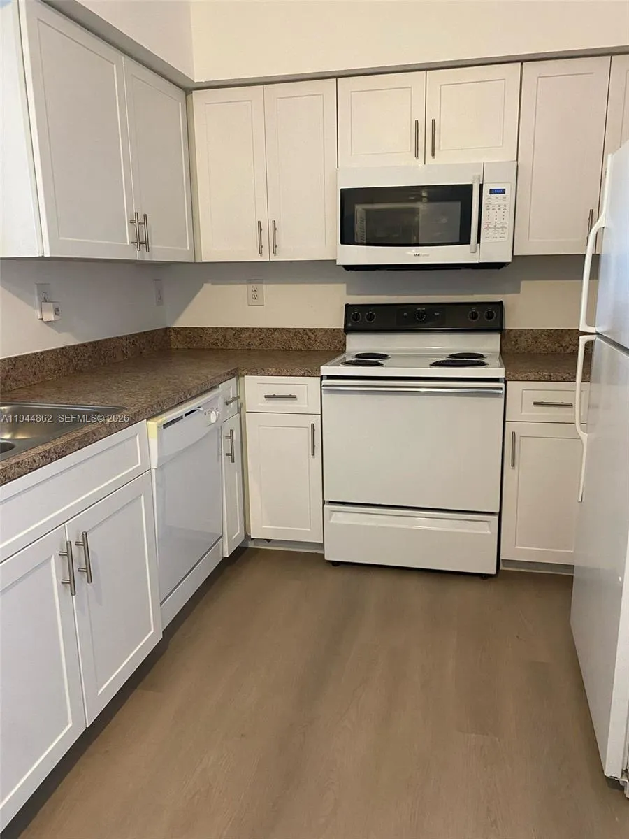 220 Sw 116th Ave 15303, Pembroke Pines, Florida 33, Pembroke Pines, Florida 33025, 1 Bedroom Bedrooms, ,1 BathroomBathrooms,Residential Lease,For Rent,220 Sw 116th Ave 15303, Pembroke Pines, Florida 33,A11944862