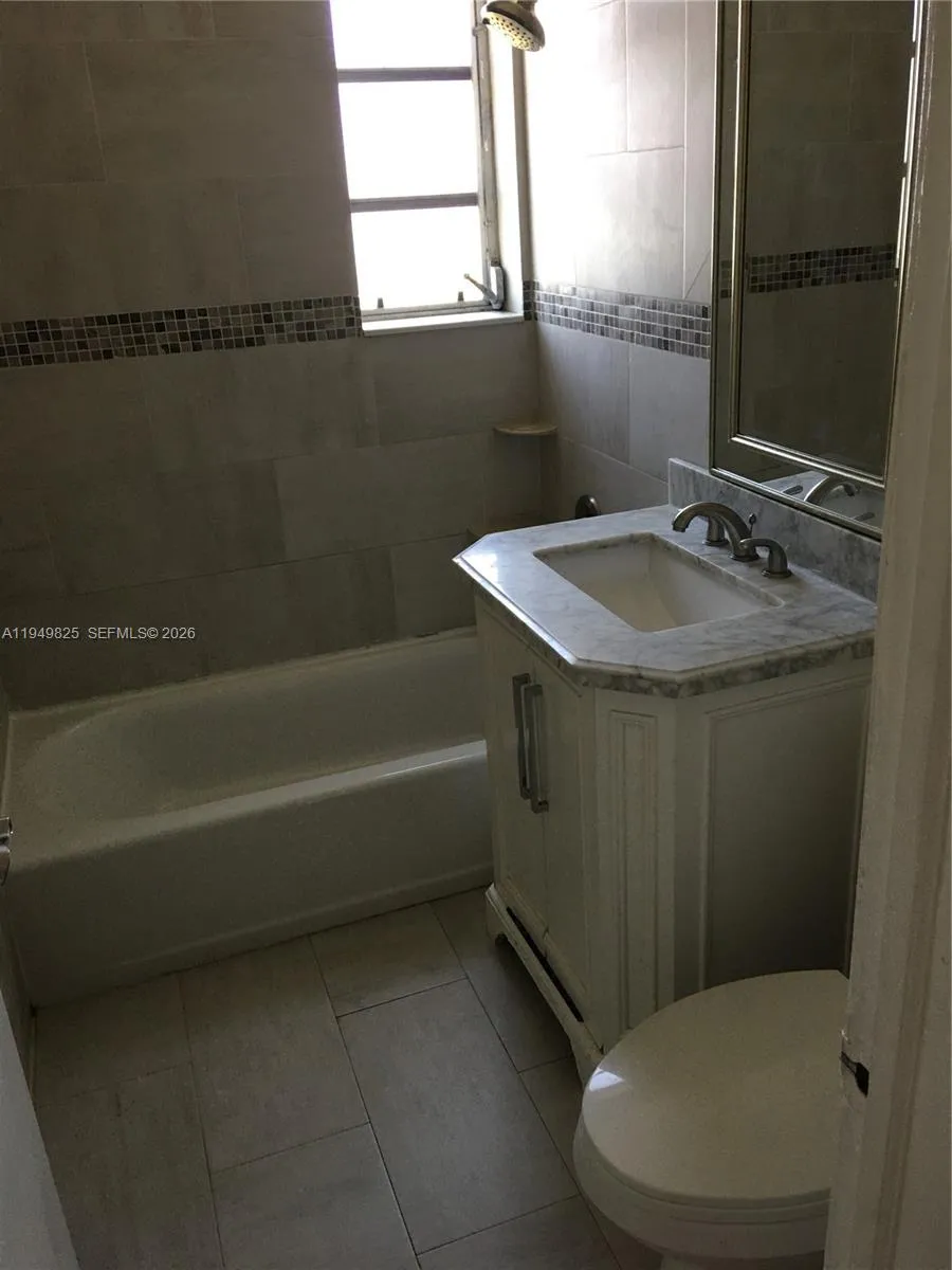 661 Sw 11th St 22w, Miami, Florida 33129, Miami, Florida 33129, 2 Bedrooms Bedrooms, ,1 BathroomBathrooms,Residential Lease,For Rent,661 Sw 11th St 22w, Miami, Florida 33129,A11949825
