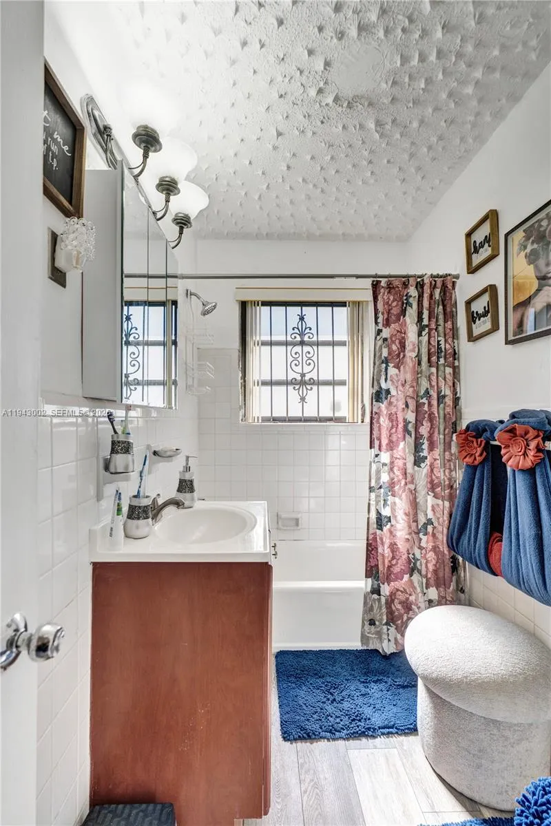 1450 Nw 198th St, Miami Gardens, Florida 33169, Miami Gardens, Florida 33169, 3 Bedrooms Bedrooms, ,2 BathroomsBathrooms,Residential,For Sale,1450 Nw 198th St, Miami Gardens, Florida 33169,A11943002