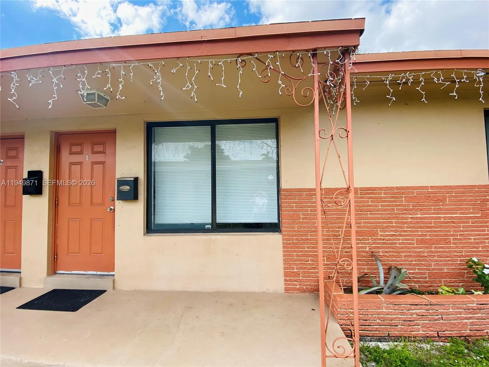 227 Sw 9th St 1-2, Hallandale Beach, Florida 33009, Hallandale Beach, Florida 33009, 2 Bedrooms Bedrooms, ,1 BathroomBathrooms,Residential Lease,For Rent,227 Sw 9th St 1-2, Hallandale Beach, Florida 33009,A11949871 227 Sw 9th St 1-2, Hallandale Beach, Florida 33009, Hallandale Beach, Florida 33009, 2 Bedrooms Bedrooms, ,1 BathroomBathrooms,Residential Lease,For Rent,227 Sw 9th St 1-2, Hallandale Beach, Florida 33009,A11949871
