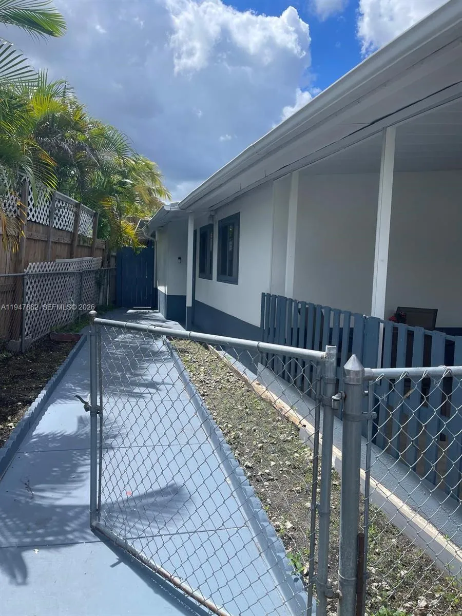 13110 Sw 10th St, Miami, Florida 33184, Miami, Florida 33184, 3 Bedrooms Bedrooms, ,2 BathroomsBathrooms,Residential,For Sale,13110 Sw 10th St, Miami, Florida 33184,A11947882