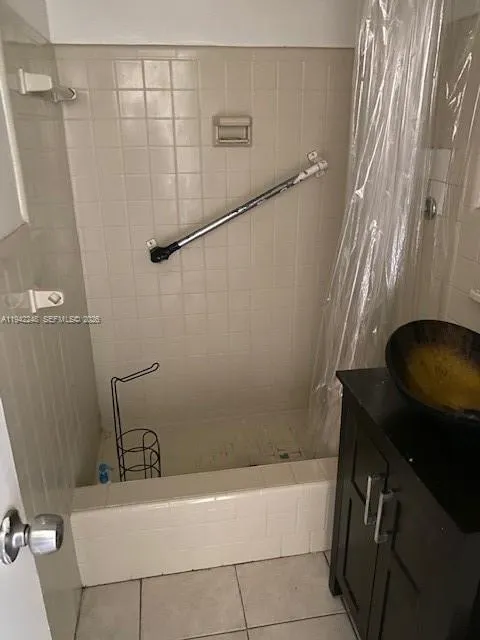 100 Se 3 Ave 3, Hallandale Beach, Florida 33009, Hallandale Beach, Florida 33009, 1 Bedroom Bedrooms, ,1 BathroomBathrooms,Residential Lease,For Rent,100 Se 3 Ave 3, Hallandale Beach, Florida 33009,A11942248