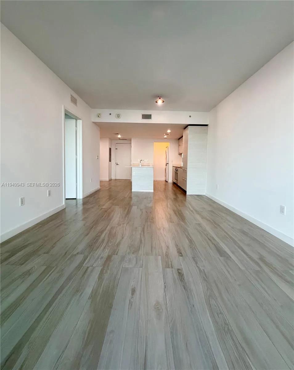 1300 S Miami Ave 4004, Miami, Florida 33130, Miami, Florida 33130, 1 Bedroom Bedrooms, ,1 BathroomBathrooms,Residential Lease,For Rent,1300 S Miami Ave 4004, Miami, Florida 33130,A11949943