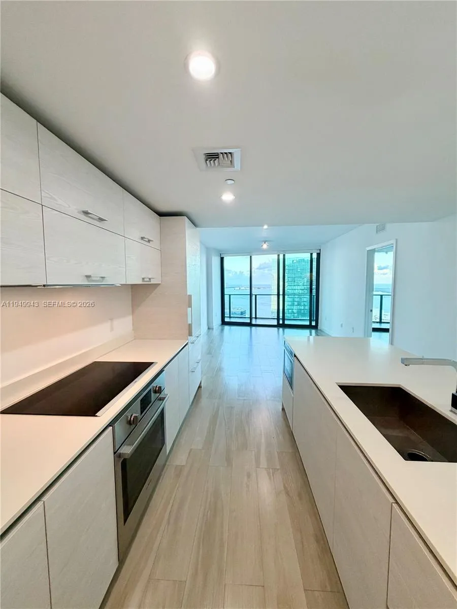 1300 S Miami Ave 4004, Miami, Florida 33130, Miami, Florida 33130, 1 Bedroom Bedrooms, ,1 BathroomBathrooms,Residential Lease,For Rent,1300 S Miami Ave 4004, Miami, Florida 33130,A11949943