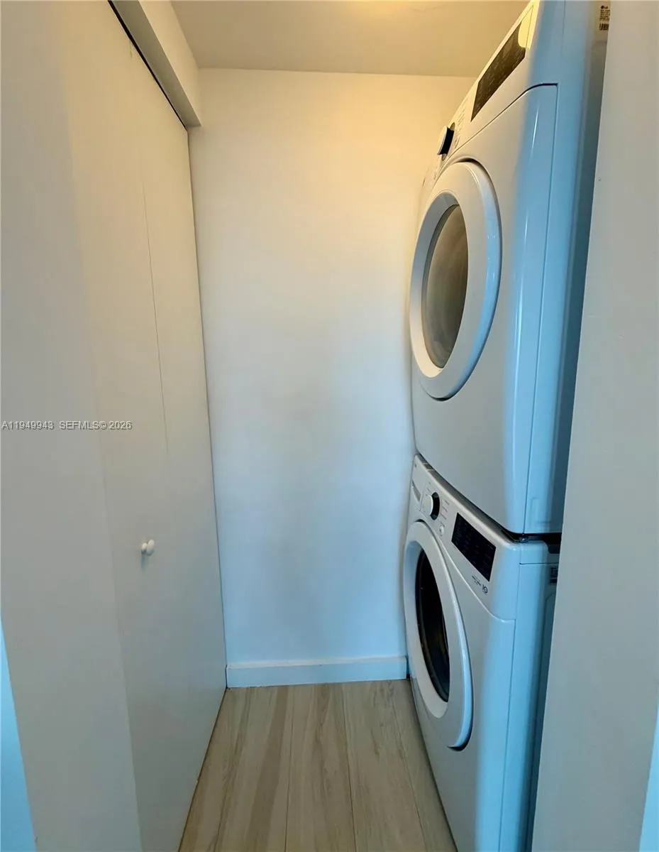 1300 S Miami Ave 4004, Miami, Florida 33130, Miami, Florida 33130, 1 Bedroom Bedrooms, ,1 BathroomBathrooms,Residential Lease,For Rent,1300 S Miami Ave 4004, Miami, Florida 33130,A11949943