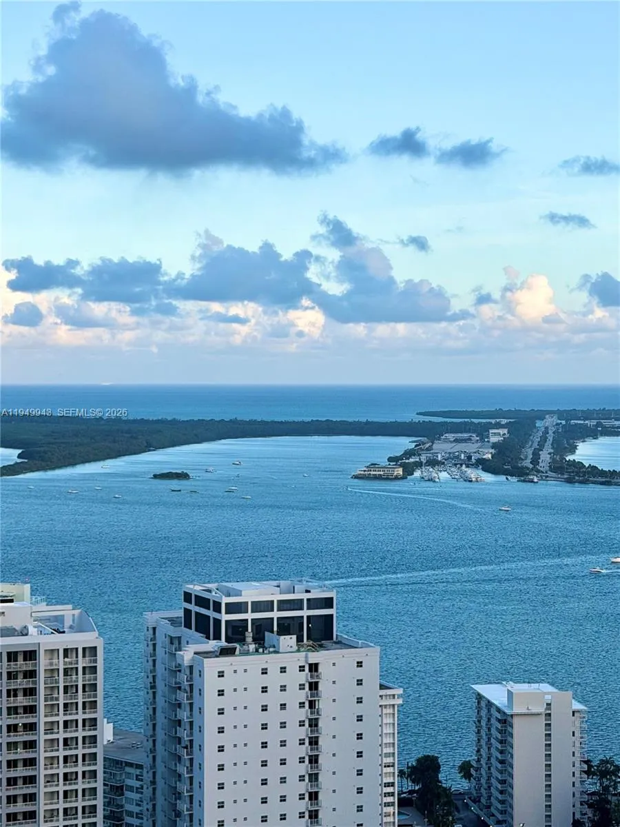 1300 S Miami Ave 4004, Miami, Florida 33130, Miami, Florida 33130, 1 Bedroom Bedrooms, ,1 BathroomBathrooms,Residential Lease,For Rent,1300 S Miami Ave 4004, Miami, Florida 33130,A11949943