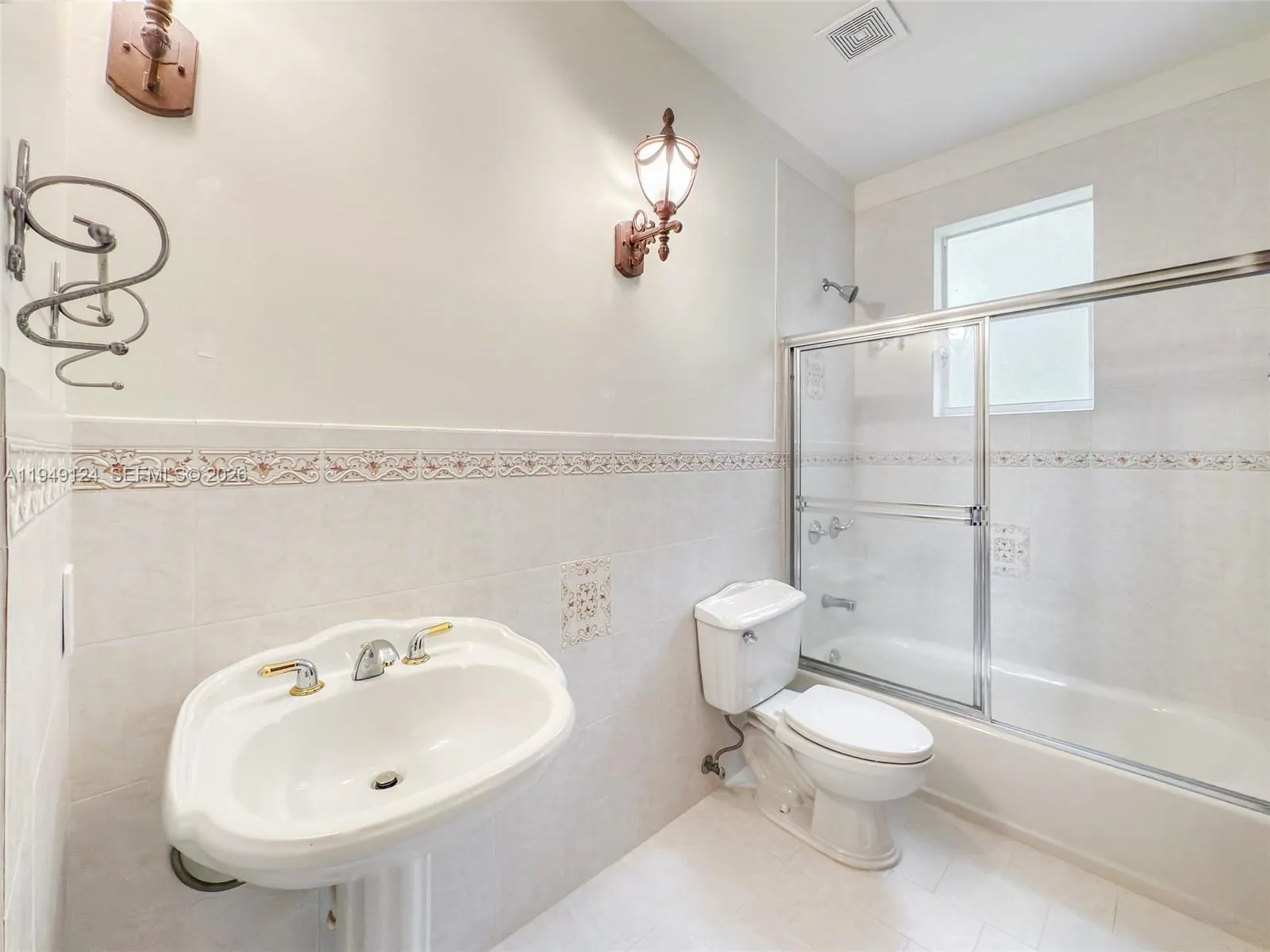 8480 Sw 98th St, Miami, Florida 33156, Miami, Florida 33156, 7 Bedrooms Bedrooms, ,6 BathroomsBathrooms,Residential Lease,For Rent,8480 Sw 98th St, Miami, Florida 33156,A11949124