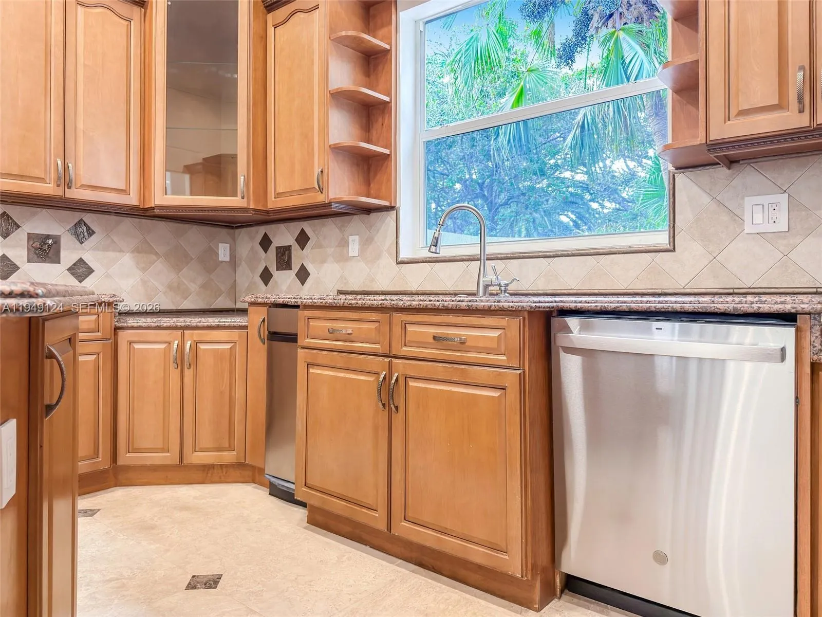 8480 Sw 98th St, Miami, Florida 33156, Miami, Florida 33156, 7 Bedrooms Bedrooms, ,6 BathroomsBathrooms,Residential Lease,For Rent,8480 Sw 98th St, Miami, Florida 33156,A11949124