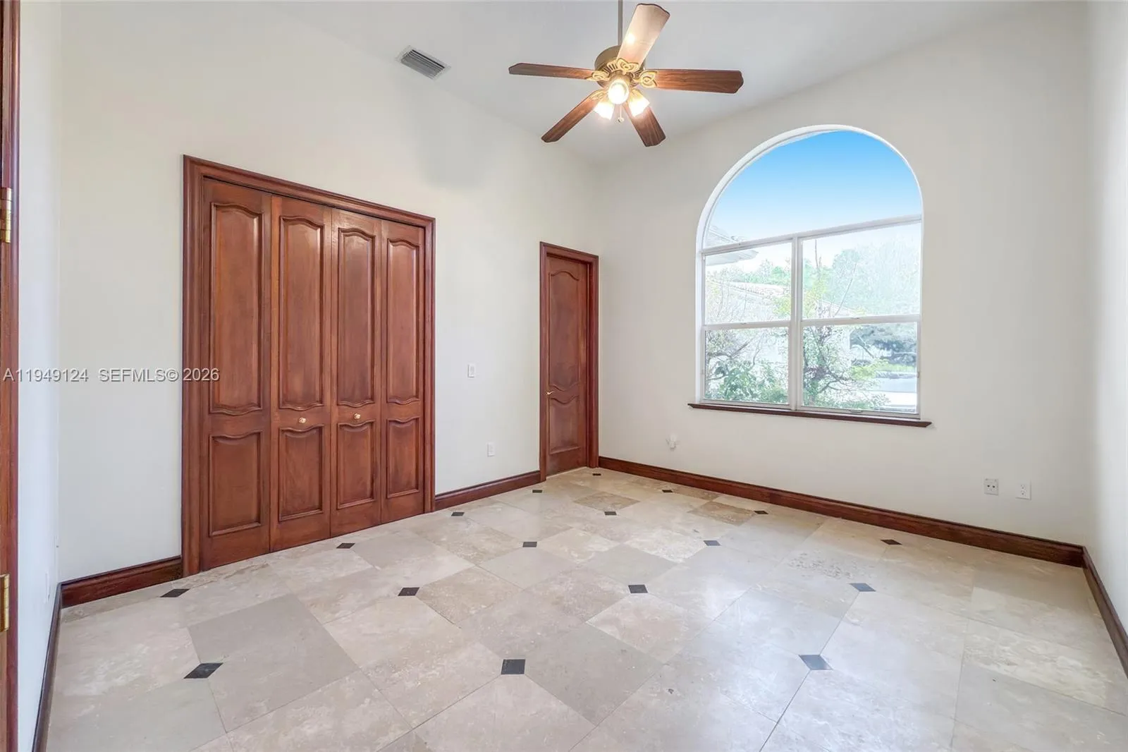 8480 Sw 98th St, Miami, Florida 33156, Miami, Florida 33156, 7 Bedrooms Bedrooms, ,6 BathroomsBathrooms,Residential Lease,For Rent,8480 Sw 98th St, Miami, Florida 33156,A11949124