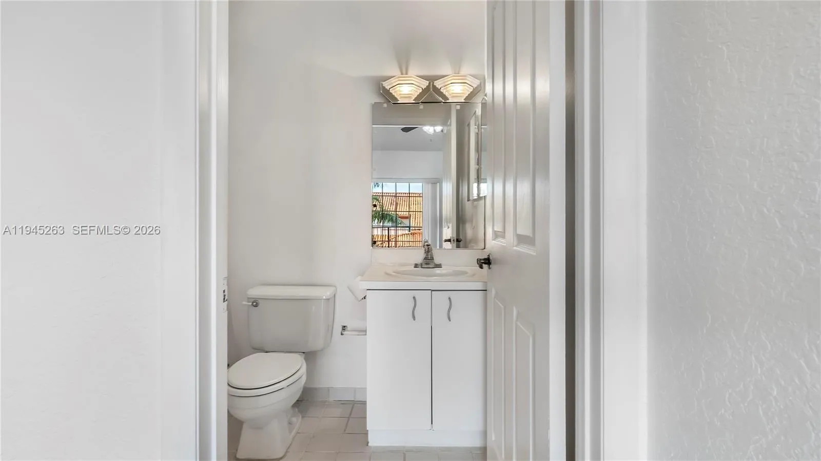 20820 San Simeon Way 24-g, Miami, Florida 33179, Miami, Florida 33179, 3 Bedrooms Bedrooms, ,3 BathroomsBathrooms,Residential,For Sale,20820 San Simeon Way 24-g, Miami, Florida 33179,A11945263