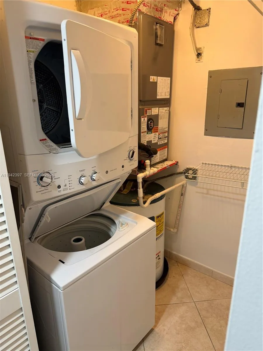 16531 Ne 35th Ave 201, North Miami Beach, Florida, North Miami Beach, Florida 33160, 3 Bedrooms Bedrooms, ,2 BathroomsBathrooms,Residential,For Sale,16531 Ne 35th Ave 201, North Miami Beach, Florida ,A11942397