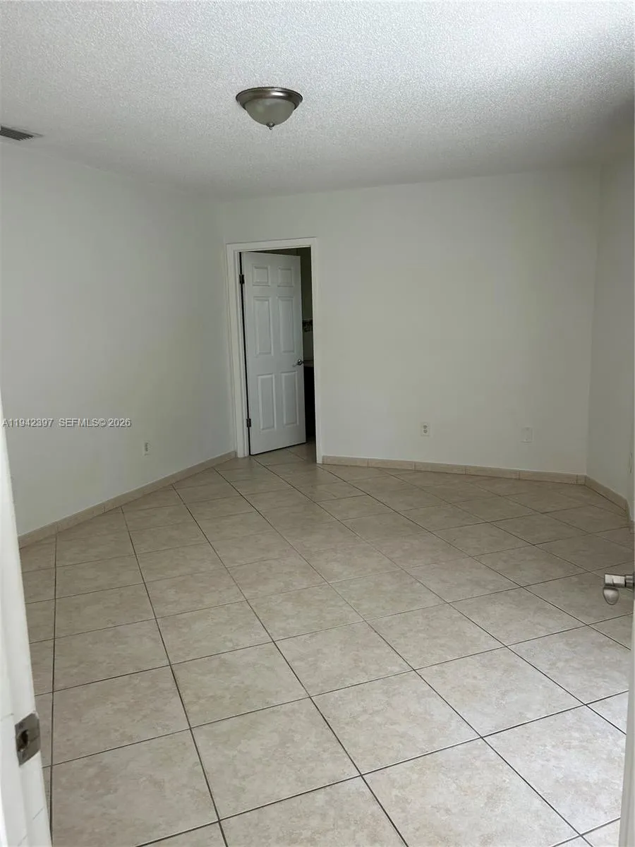 16531 Ne 35th Ave 201, North Miami Beach, Florida, North Miami Beach, Florida 33160, 3 Bedrooms Bedrooms, ,2 BathroomsBathrooms,Residential,For Sale,16531 Ne 35th Ave 201, North Miami Beach, Florida ,A11942397