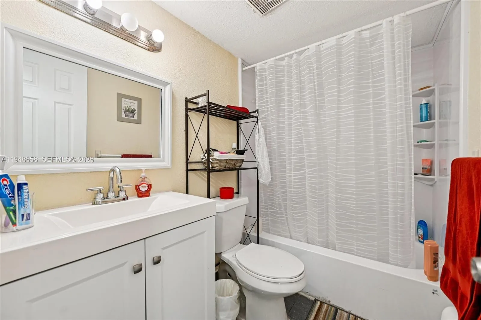 10365 Sw 11th Ter 4-9b, Miami, Florida 33174, Miami, Florida 33174, 3 Bedrooms Bedrooms, ,2 BathroomsBathrooms,Residential,For Sale,10365 Sw 11th Ter 4-9b, Miami, Florida 33174,A11948658