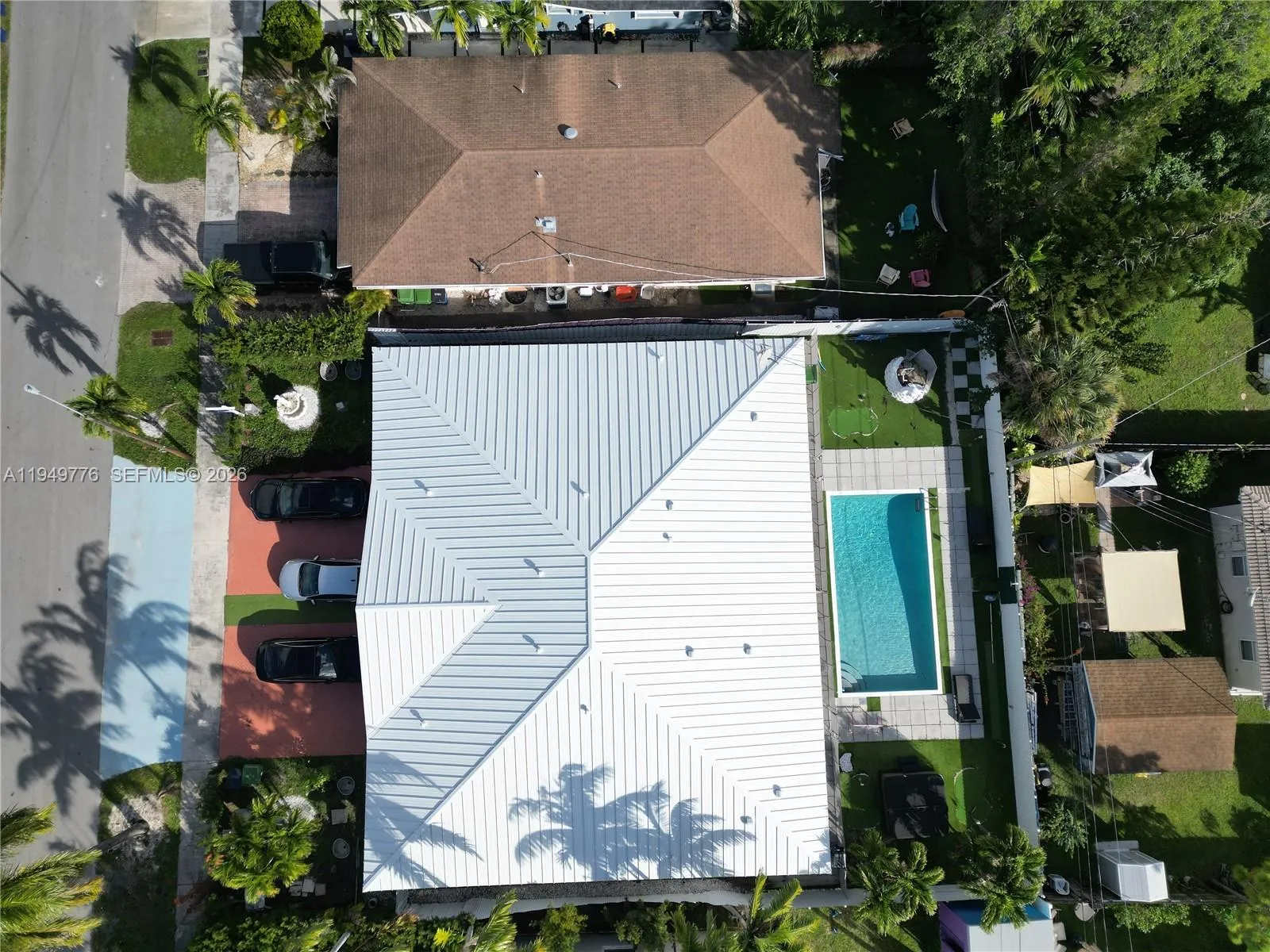 806 Ne 6th St, Hallandale Beach, Florida 33009, Hallandale Beach, Florida 33009, ,Residential Income,For Sale,806 Ne 6th St, Hallandale Beach, Florida 33009,A11949776