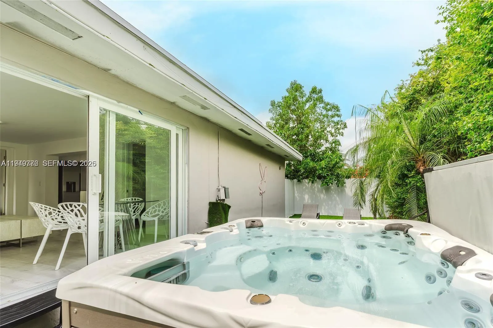 806 Ne 6th St, Hallandale Beach, Florida 33009, Hallandale Beach, Florida 33009, ,Residential Income,For Sale,806 Ne 6th St, Hallandale Beach, Florida 33009,A11949776