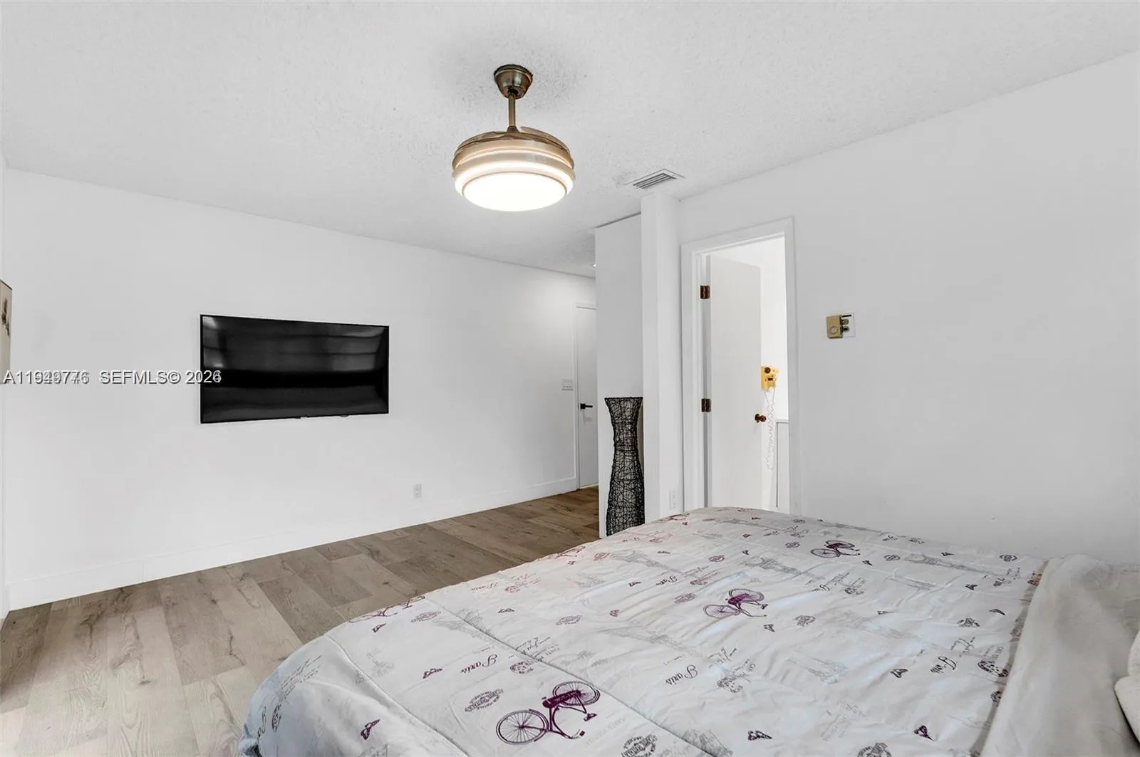 806 Ne 6th St, Hallandale Beach, Florida 33009, Hallandale Beach, Florida 33009, ,Residential Income,For Sale,806 Ne 6th St, Hallandale Beach, Florida 33009,A11949776