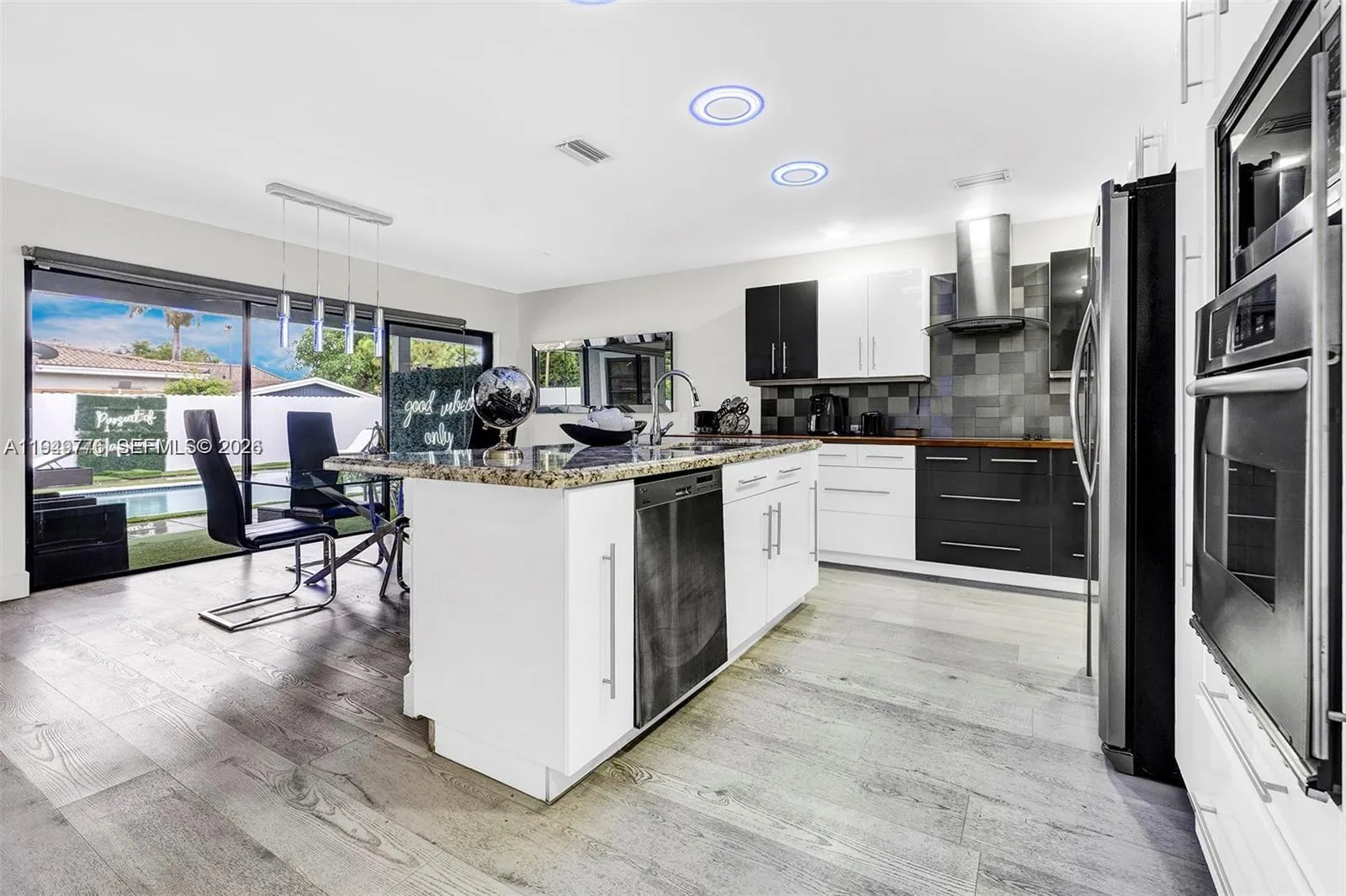 806 Ne 6th St, Hallandale Beach, Florida 33009, Hallandale Beach, Florida 33009, ,Residential Income,For Sale,806 Ne 6th St, Hallandale Beach, Florida 33009,A11949776