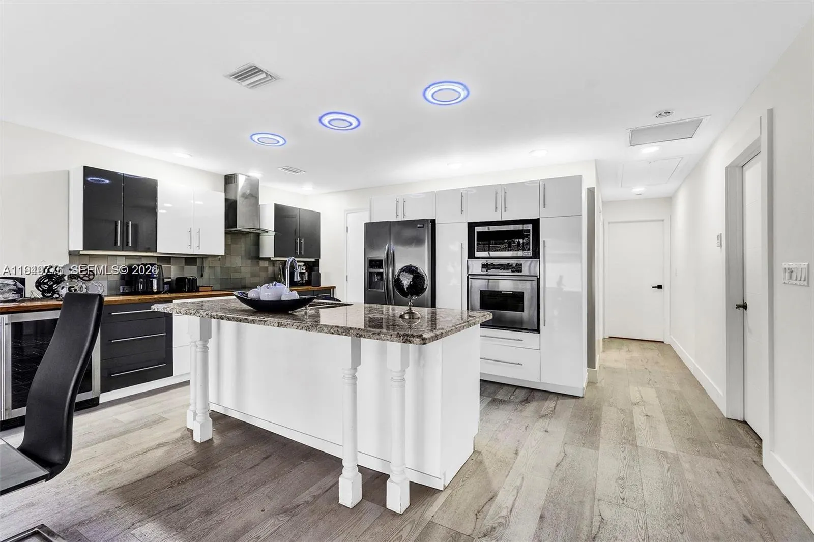 806 Ne 6th St, Hallandale Beach, Florida 33009, Hallandale Beach, Florida 33009, ,Residential Income,For Sale,806 Ne 6th St, Hallandale Beach, Florida 33009,A11949776