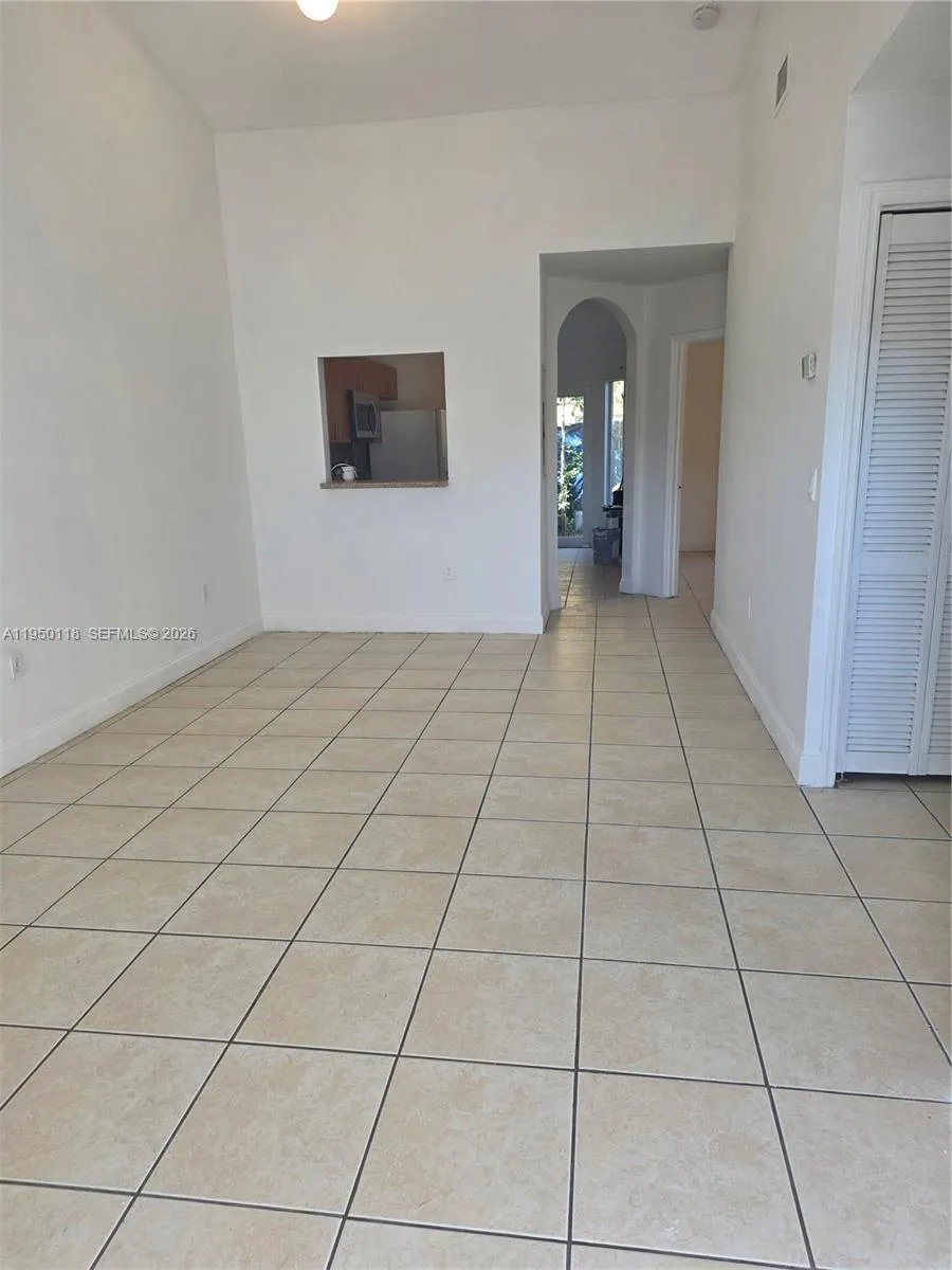 124 Ne 13th Ave 21, Homestead, Florida 33033, Homestead, Florida 33033, 2 Bedrooms Bedrooms, ,2 BathroomsBathrooms,Residential Lease,For Rent,124 Ne 13th Ave 21, Homestead, Florida 33033,A11950118
