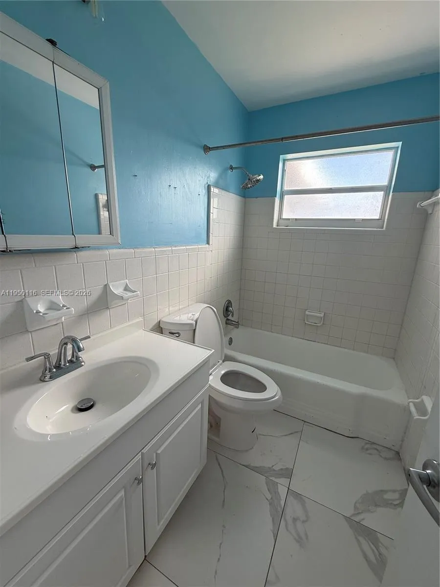 5408 N Andrews Ave 5408, Oakland Park, Florida 333, Oakland Park, Florida 33309, 2 Bedrooms Bedrooms, ,1 BathroomBathrooms,Residential Lease,For Rent,5408 N Andrews Ave 5408, Oakland Park, Florida 333,A11950116