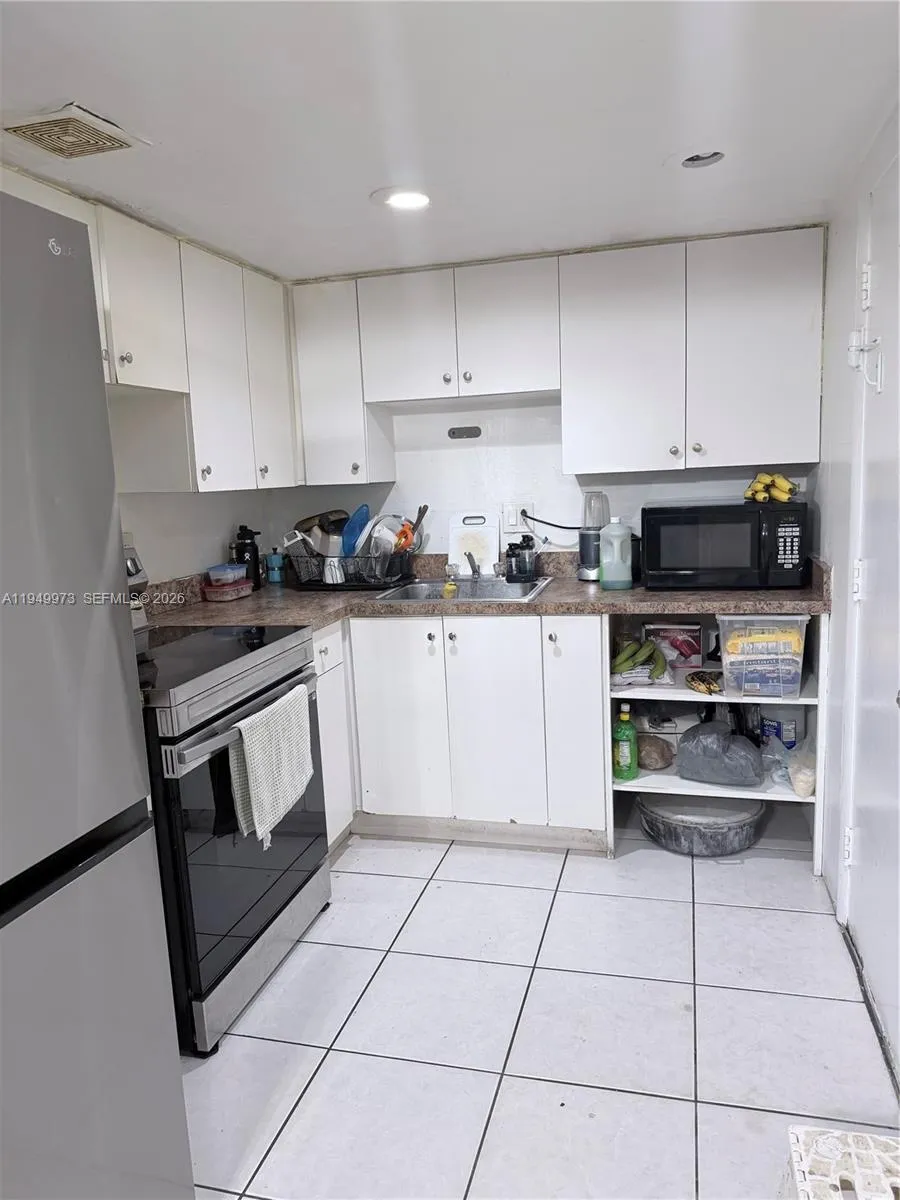11930 Ne 19th Dr 28, North Miami, Florida 33181, North Miami, Florida 33181, 3 Bedrooms Bedrooms, ,2 BathroomsBathrooms,Residential,For Sale,11930 Ne 19th Dr 28, North Miami, Florida 33181,A11949973