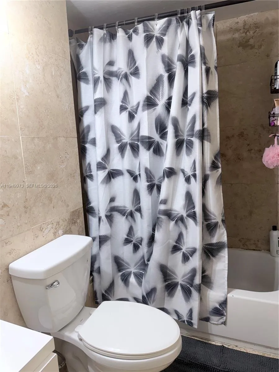 11930 Ne 19th Dr 28, North Miami, Florida 33181, North Miami, Florida 33181, 3 Bedrooms Bedrooms, ,2 BathroomsBathrooms,Residential,For Sale,11930 Ne 19th Dr 28, North Miami, Florida 33181,A11949973