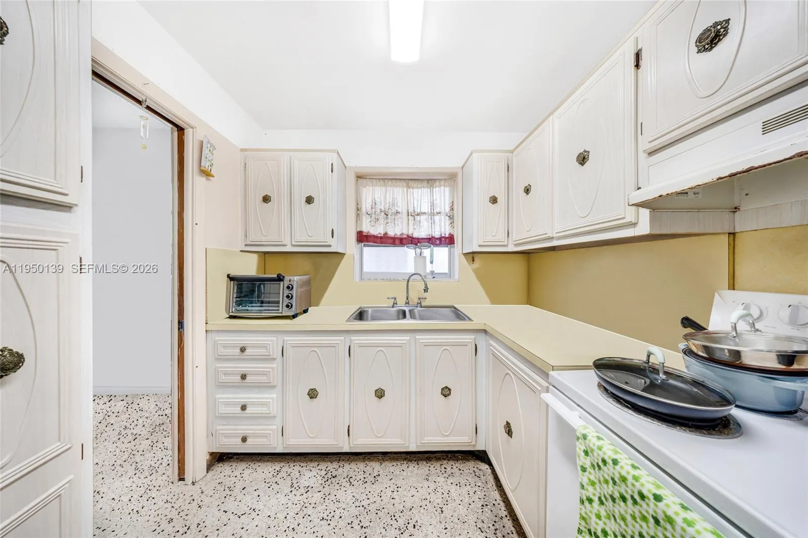 2600 Sw 2nd St, Miami, Florida 33135, Miami, Florida 33135, ,Residential Income,For Sale,2600 Sw 2nd St, Miami, Florida 33135,A11950139