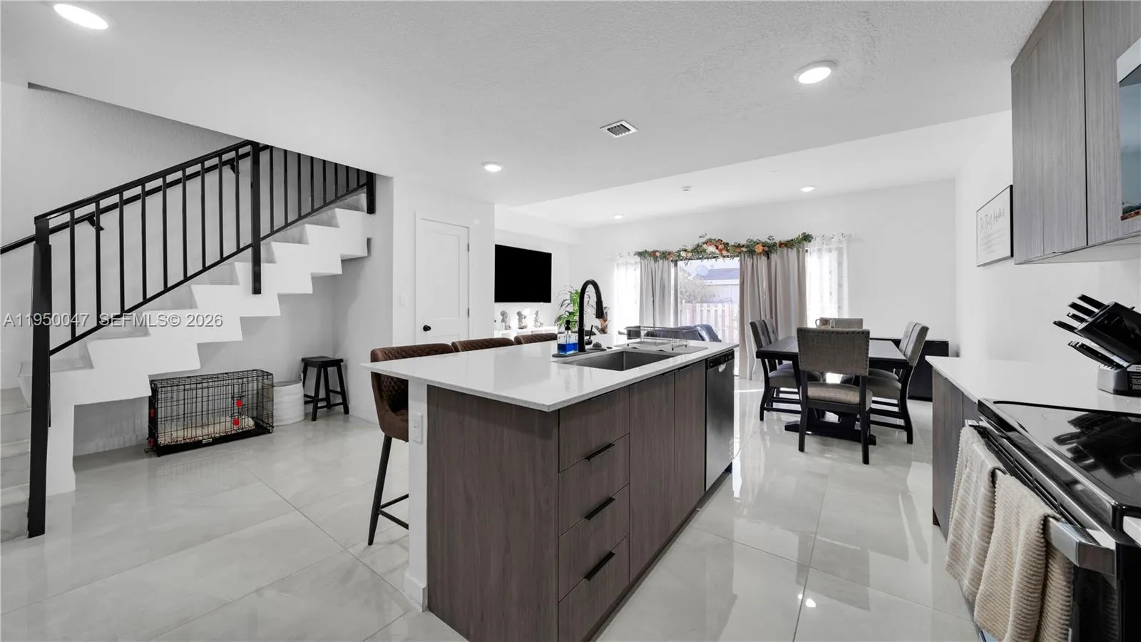 417 Nw 13th Ct, Homestead, Florida 33034, Homestead, Florida 33034, 4 Bedrooms Bedrooms, ,3 BathroomsBathrooms,Residential Lease,For Rent,417 Nw 13th Ct, Homestead, Florida 33034,A11950047