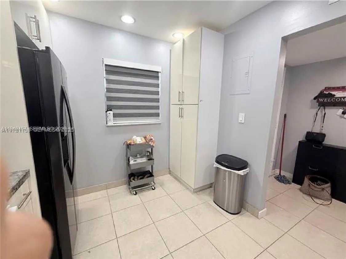 8931 N New River Canal Rd 4c, Plantation, Florida, Plantation, Florida 33324, 2 Bedrooms Bedrooms, ,2 BathroomsBathrooms,Residential,For Sale,8931 N New River Canal Rd 4c, Plantation, Florida ,A11949457