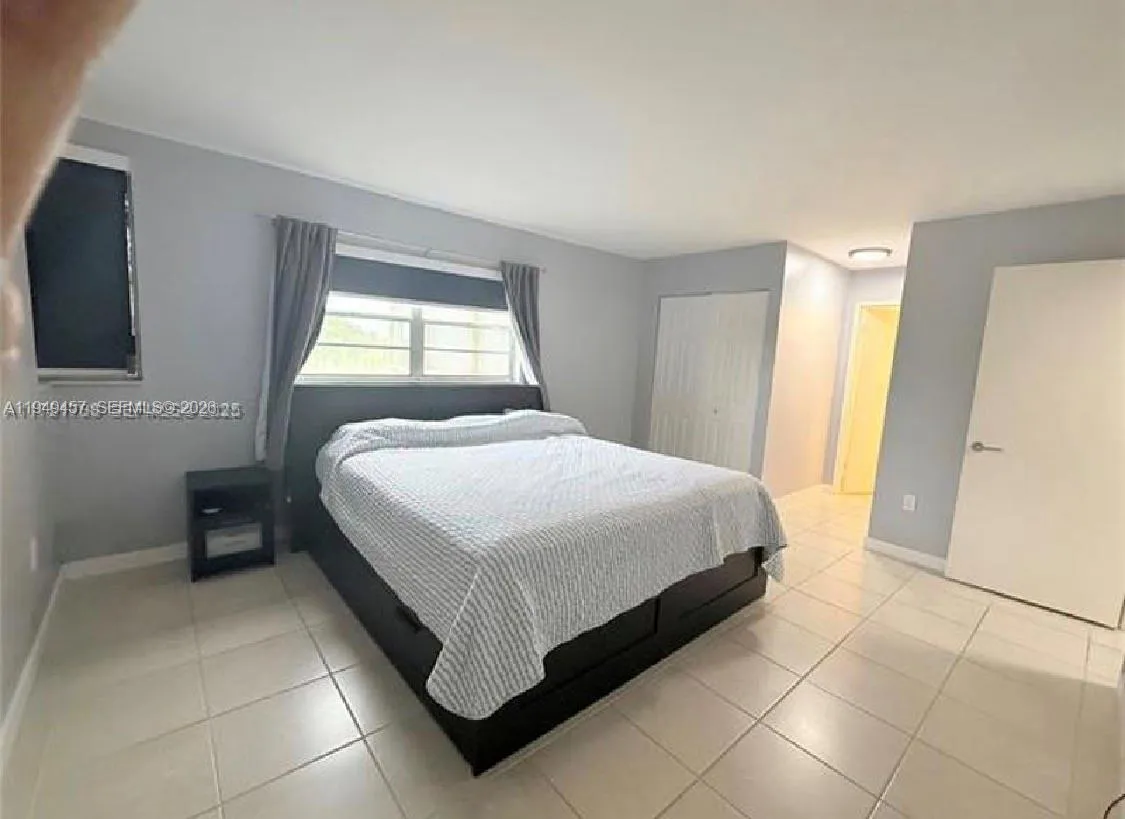 8931 N New River Canal Rd 4c, Plantation, Florida, Plantation, Florida 33324, 2 Bedrooms Bedrooms, ,2 BathroomsBathrooms,Residential,For Sale,8931 N New River Canal Rd 4c, Plantation, Florida ,A11949457