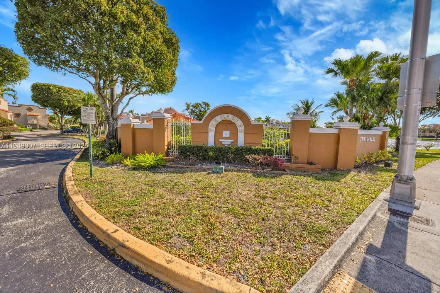 390 Nw 86th Ct 803, Miami, Florida 33126, Miami, Florida 33126, 3 Bedrooms Bedrooms, ,2 BathroomsBathrooms,Residential,For Sale,390 Nw 86th Ct 803, Miami, Florida 33126,A11949807