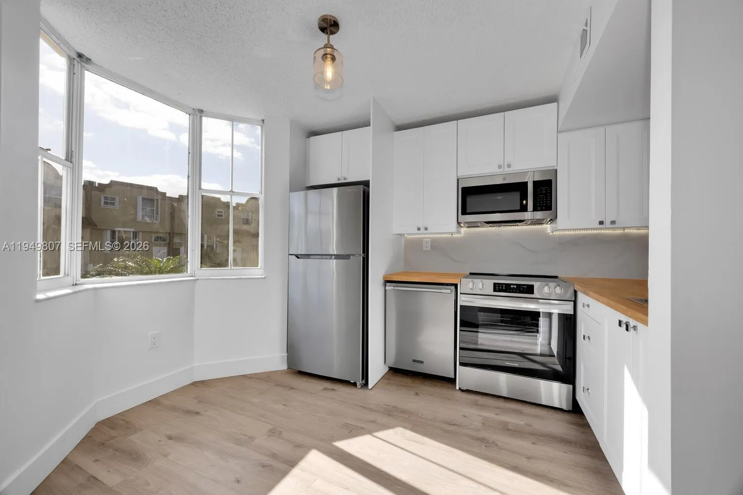 390 Nw 86th Ct 803, Miami, Florida 33126, Miami, Florida 33126, 3 Bedrooms Bedrooms, ,2 BathroomsBathrooms,Residential,For Sale,390 Nw 86th Ct 803, Miami, Florida 33126,A11949807