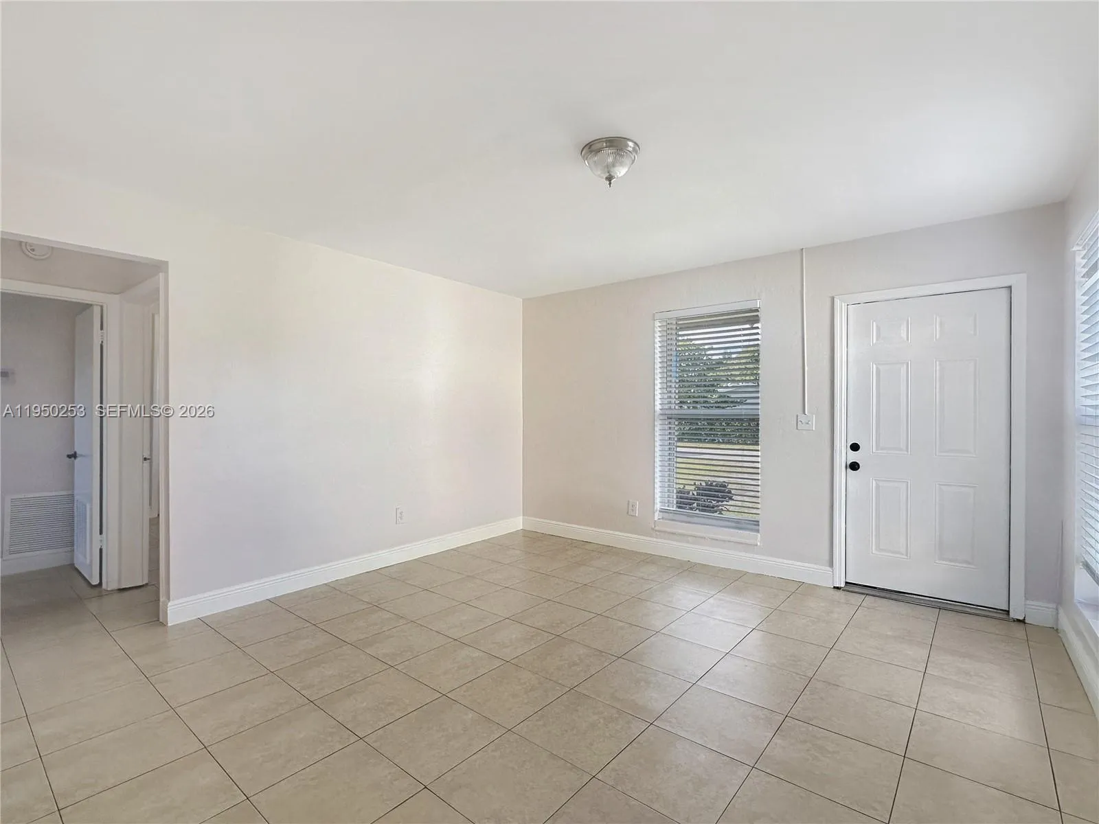11330 Sw 207th Dr Left, Miami, Florida 33189, Miami, Florida 33189, 2 Bedrooms Bedrooms, ,1 BathroomBathrooms,Residential Lease,For Rent,11330 Sw 207th Dr Left, Miami, Florida 33189,A11950253