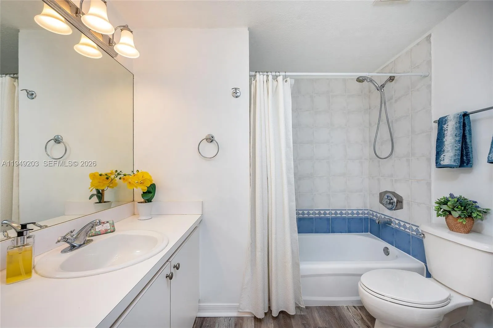3500 Coral Way 414, Miami, Florida 33145, Miami, Florida 33145, 1 Bedroom Bedrooms, ,1 BathroomBathrooms,Residential Lease,For Rent,3500 Coral Way 414, Miami, Florida 33145,A11949203