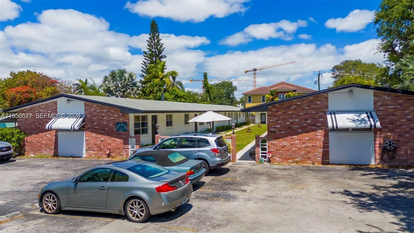 2215 Jackson St 3, Hollywood, Florida 33020, Hollywood, Florida 33020, 1 Bedroom Bedrooms, ,1 BathroomBathrooms,Residential Lease,For Rent,2215 Jackson St 3, Hollywood, Florida 33020,A11950537