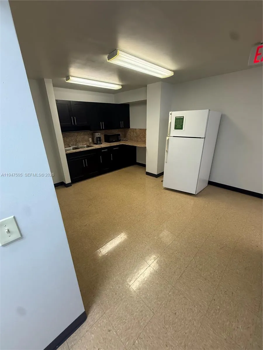 262 Miracle Mile, Coral Gables, Florida 33134, Coral Gables, Florida 33134, ,Commercial Lease,For Rent,262 Miracle Mile, Coral Gables, Florida 33134,A11947505