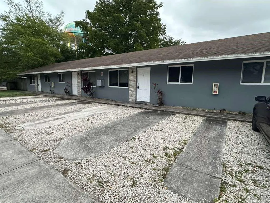 647 Nw 3rd Ave 3, Fort Lauderdale, Florida 33311, Fort Lauderdale, Florida 33311, 2 Bedrooms Bedrooms, ,1 BathroomBathrooms,Residential Lease,For Rent,647 Nw 3rd Ave 3, Fort Lauderdale, Florida 33311,A11949206