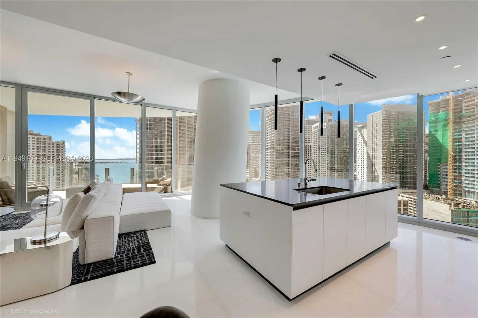 300 Biscayne Boulevard Way 2307w, Miami, Florida 3, Miami, Florida 33131, 3 Bedrooms Bedrooms, ,2 BathroomsBathrooms,Residential Lease,For Rent,300 Biscayne Boulevard Way 2307w, Miami, Florida 3,A11949109