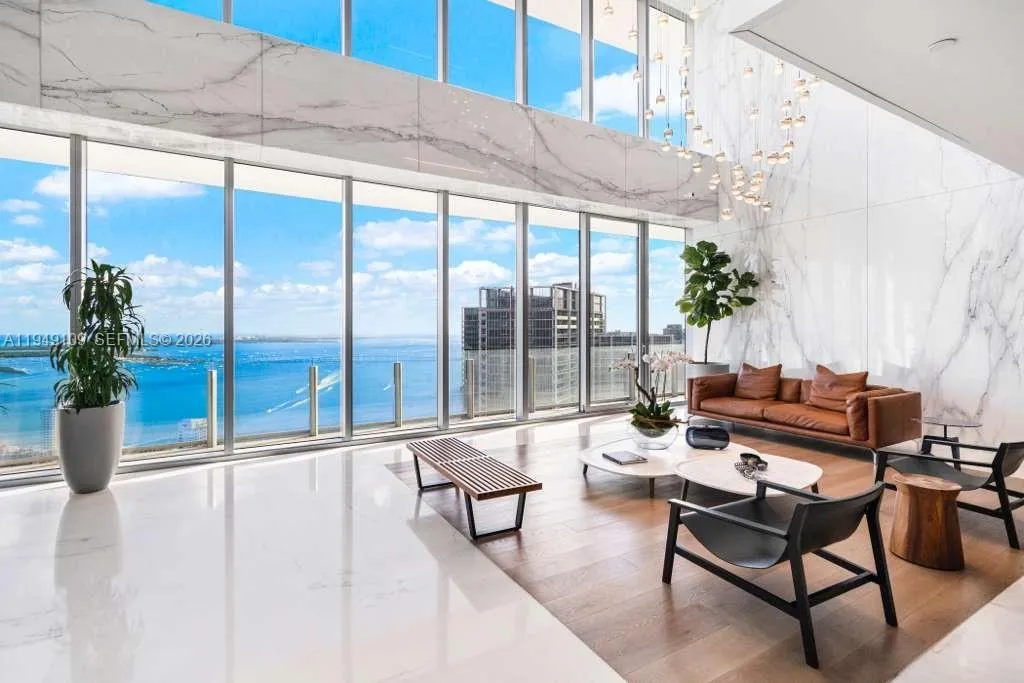 300 Biscayne Boulevard Way 2307w, Miami, Florida 3, Miami, Florida 33131, 3 Bedrooms Bedrooms, ,2 BathroomsBathrooms,Residential Lease,For Rent,300 Biscayne Boulevard Way 2307w, Miami, Florida 3,A11949109
